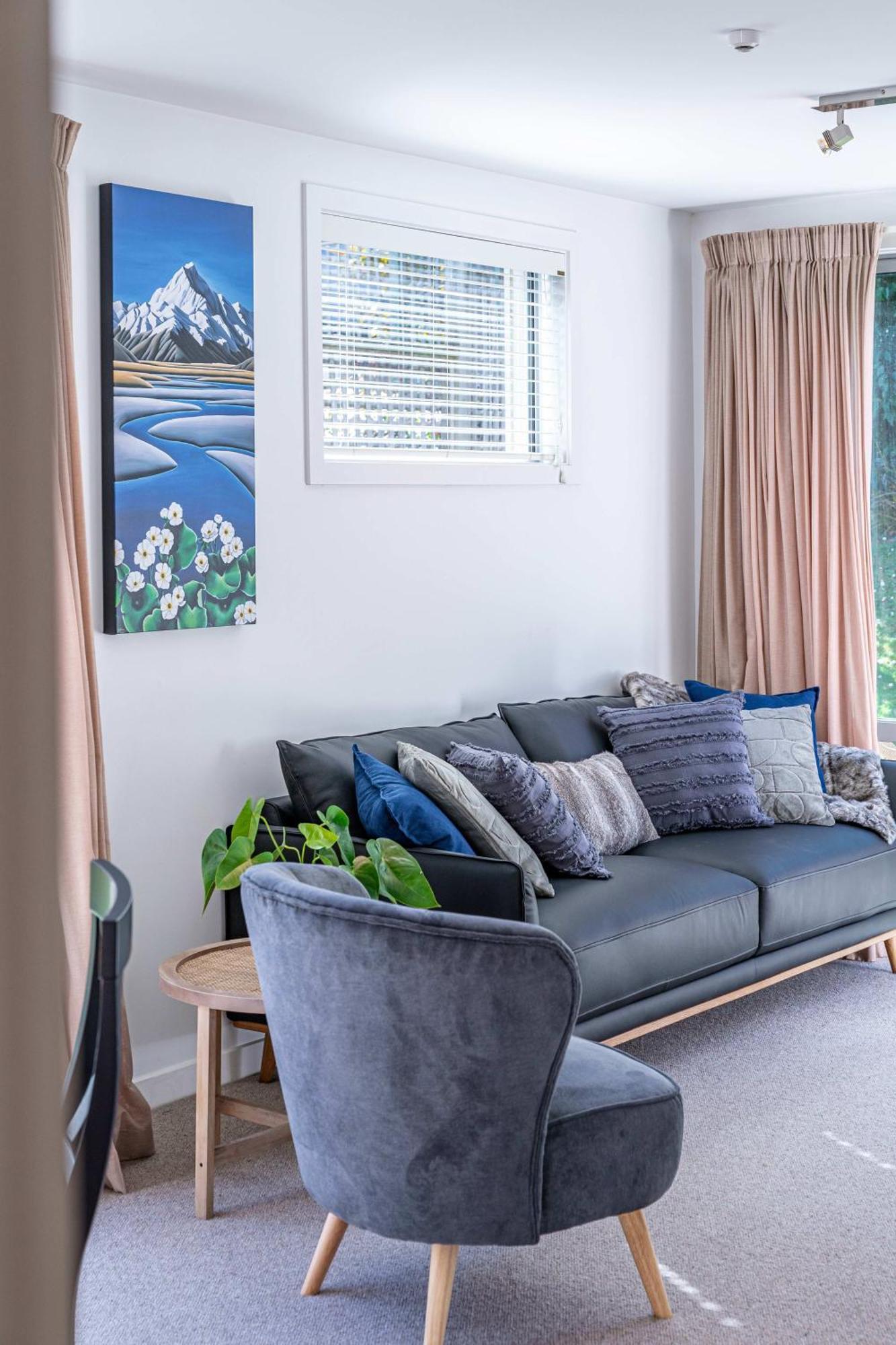 Central Luxury Apartment 114 Wanaka Exterior photo