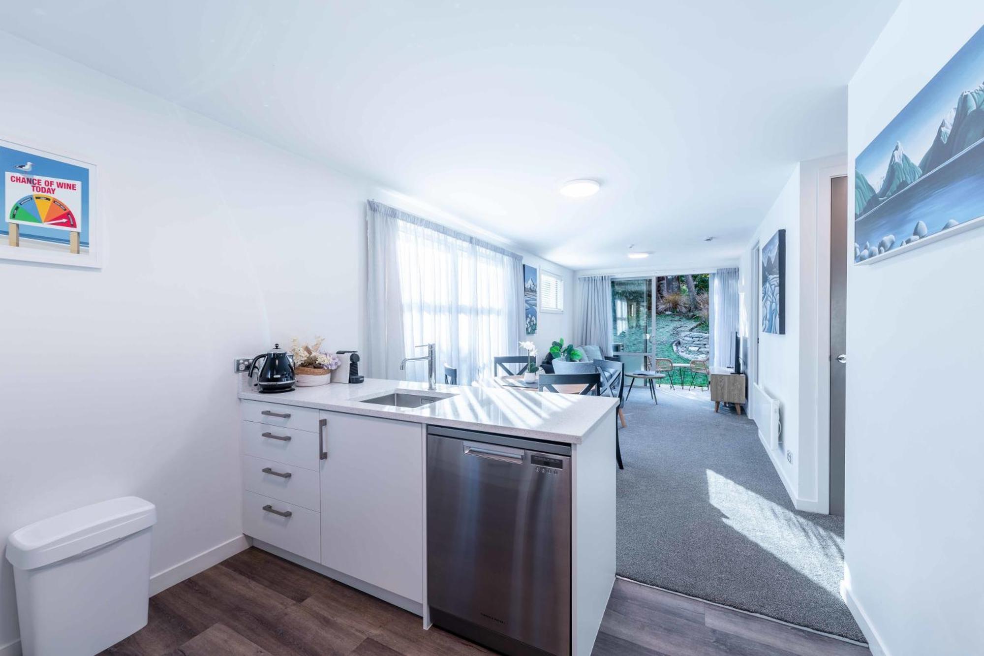Central Luxury Apartment 114 Wanaka Exterior photo